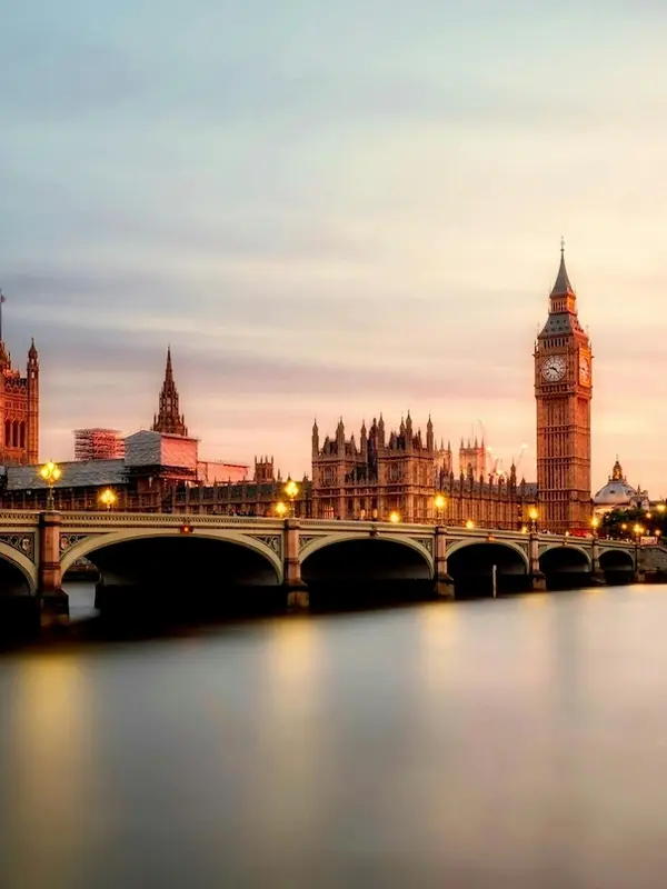View of London with the Thames River and Big Ben.